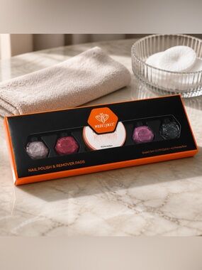 NWT Modelones Gel Nail Polish & Remover
Pads Set